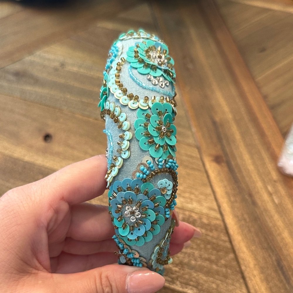 Floral Embellished Turquoise and Blue Headband by Deepa Gurnani NWT - Picture 9 of 10